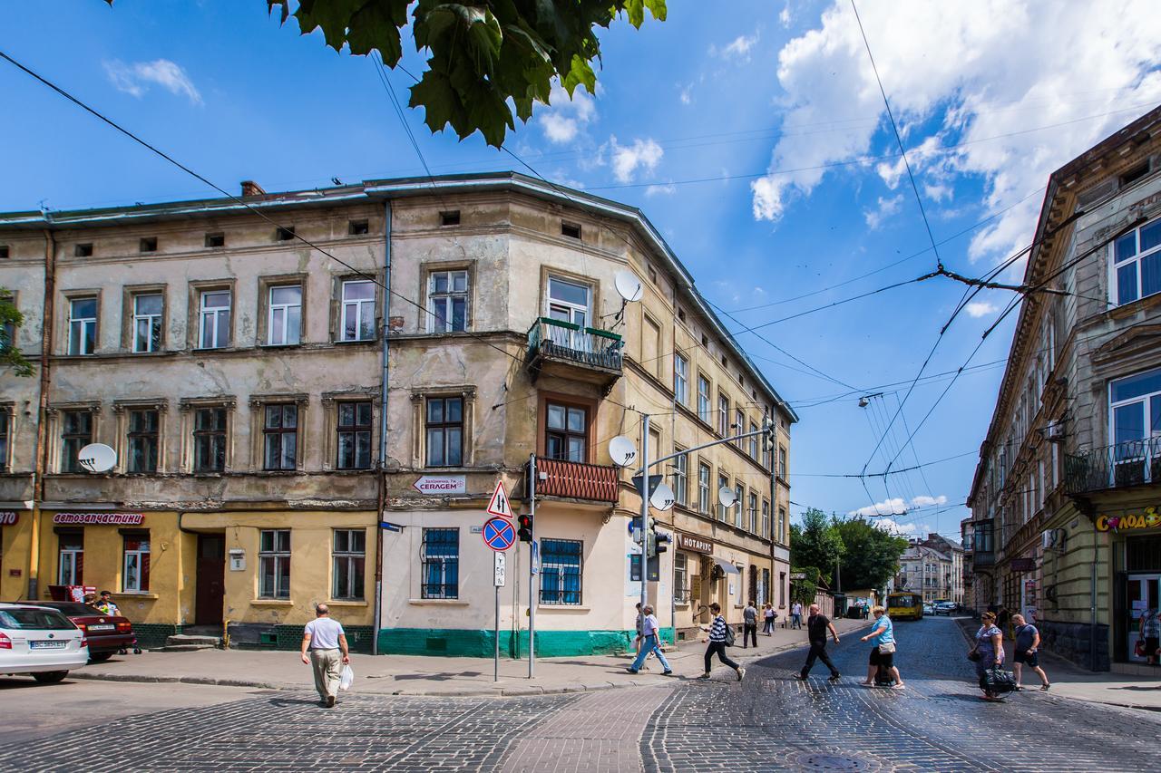1 Bedroom Apartment Near Elizabeth'S The Cathedral Львов Экстерьер фото